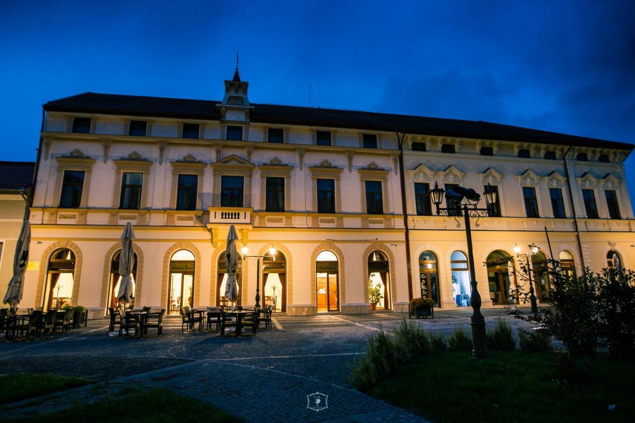 Hotel Central Carei Exterior photo